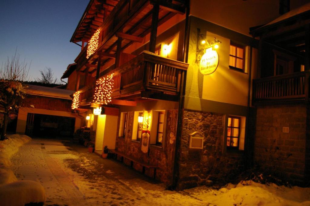 Pension Zur Alten Schmiede Цвизель Экстерьер фото